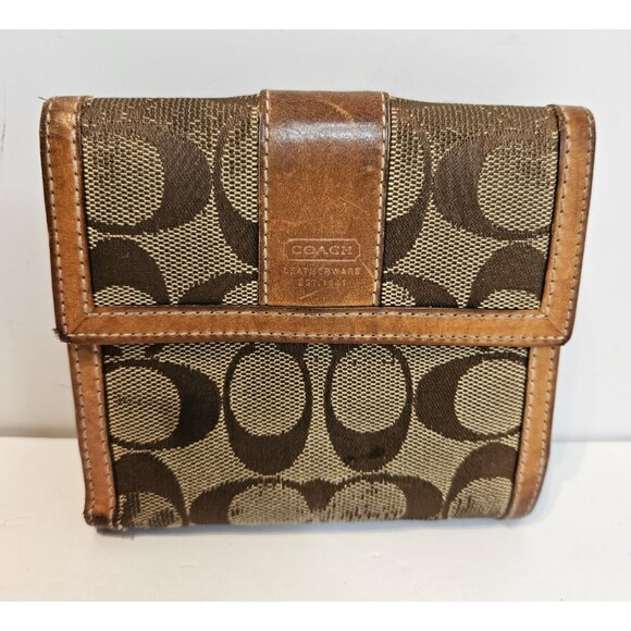 Authentic Coach Khaki Hamptons Brown Wallet 2 Fold ~ Change Pocket ~Leather Trim - Picture 1 of 12